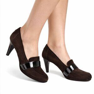 Stuart Weitzman Brown Suede Loafer Pumps Patent Leather Strap Size 7.5 3” Heel P